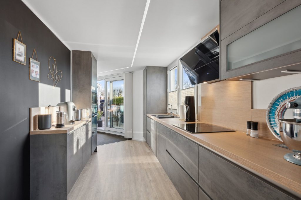 backbone_159880_029_WEB Luxuriöse Küche in Betonoptik