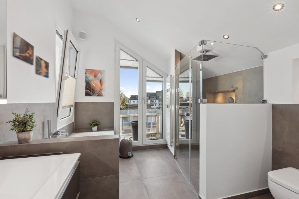 backbone_159880_065_WEB Begehbare Dusche in einem Penthouse