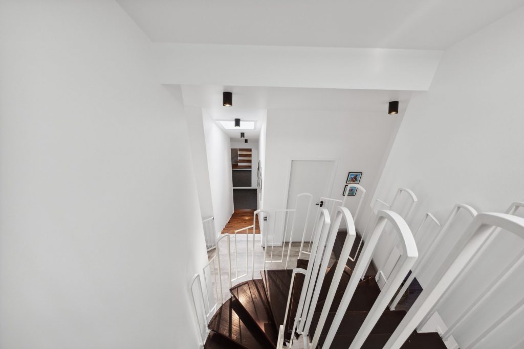 backbone_159880_083_WEB Treppenhaus von einem Penthouse