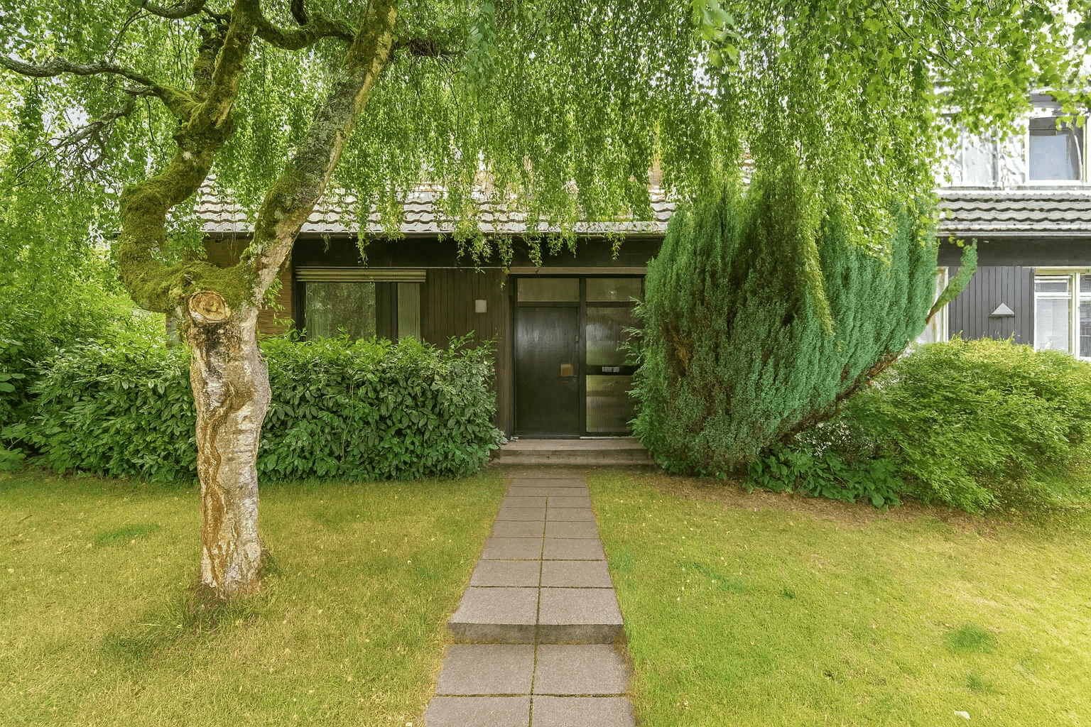 Frontansicht Doppelhaushälfte in Metzkausen