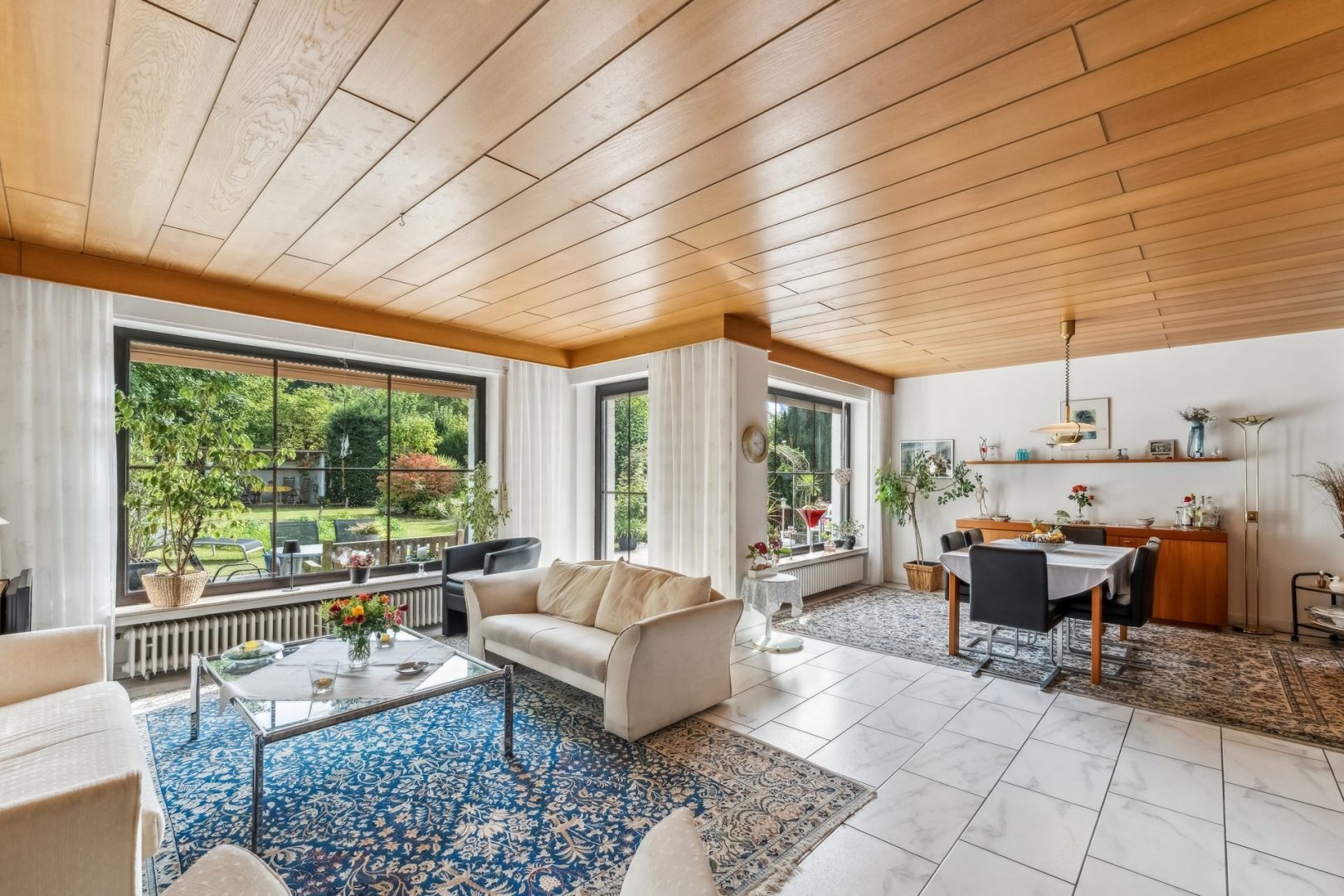 Wohn- und Essbereich