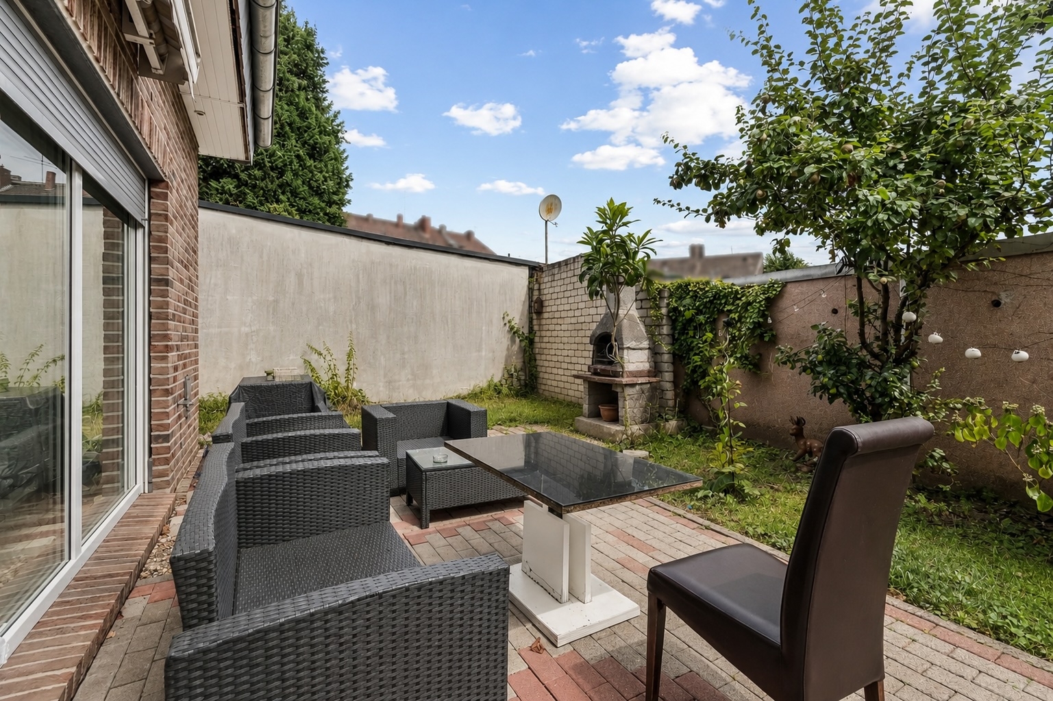 Terrasse _ Garten (KI-Foto)
